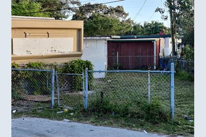 2234 NE 137  St, North Miami Beach, FL 33181 - Photo 9