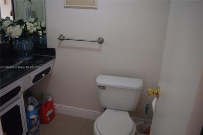 3940 NW 42nd Ave #316, Lauderdale Lakes, FL 33319 - Photo 25