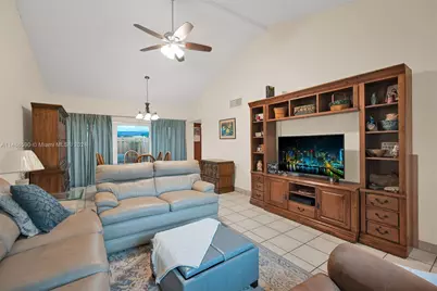 7083 W Sunrise Blvd #7083, Plantation, FL 33313 - Photo 13
