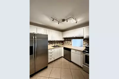 480 Executive Center Dr #5N, West Palm Beach, FL 33401 - Photo 15