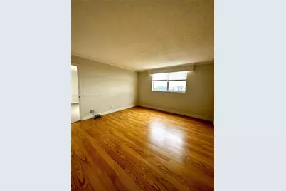 480 Executive Center Dr #5N, West Palm Beach, FL 33401 - Photo 11