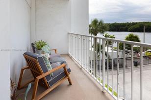 500 Bayview Dr, Sunny Isles Beach, FL 33160 - Photo 21