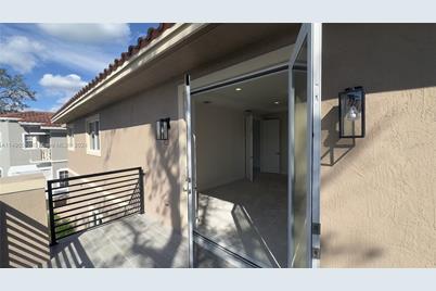 3562 Forest View Cir, Dania Beach, FL 33312 - Photo 51