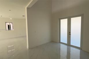 3562 Forest View Cir, Dania Beach, FL 33312 - Photo 23