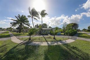 301 SE 7th Ave - Photo 3