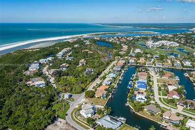 609 Spinnaker Drive, Other City - In The State Of Florida, FL 34145 - Photo 3