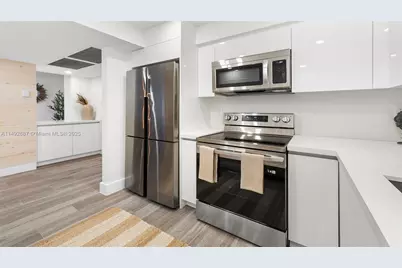 [Address not provided], Miami Beach, FL 33139 - Photo 31