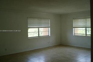 1300 Moffett St, Hallandale Beach, FL 33009 - Photo 9