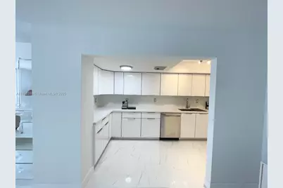 18041 Biscayne Boulv #502, Aventura, FL 33160 - Photo 19