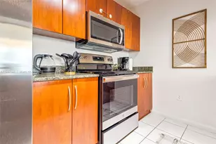 1200 Brickell Bay Dr, Miami, FL 33131 - Photo 13