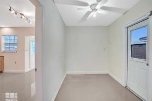 210 N 72nd Ave, Hollywood, FL 33024 - Photo 25