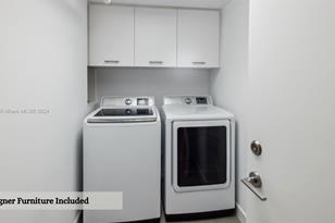 5255 Collins Ave - Photo 23