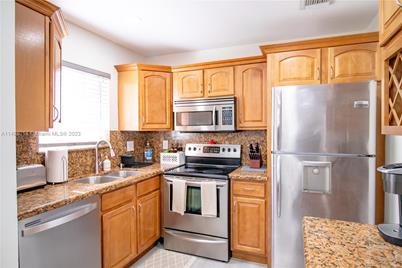 18706 SW 100th Ave #18706, Cutler Bay, FL 33157 - Photo 7