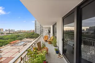 210 174th St, Sunny Isles Beach, FL 33160 - Photo 23