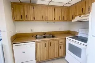 7351 W Sunrise Blvd, Plantation, FL 33313 - Photo 21