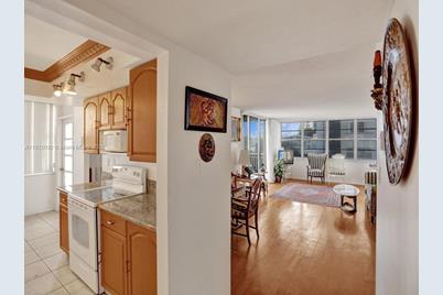 18051 Biscayne Blvd #304, Aventura, FL 33160 - Photo 11