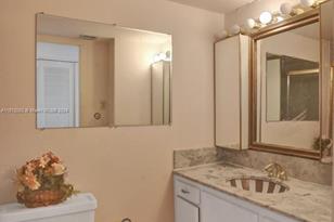 18051 Biscayne Blvd, Aventura, FL 33160 - Photo 21