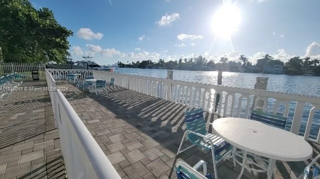 1455 Treasure Dr, Miami FL 33141-4115 exterior