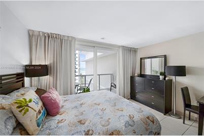 19201 N Collins Ave #1117, Sunny Isles Beach, FL 33160 - Photo 5