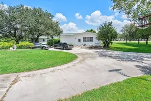 5901 SW 160th Ave, Southwest Ranches, FL 33331 - Photo 7