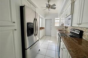 462 Golden Isles Dr, Hallandale Beach, FL 33009 - Photo 41