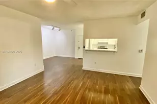 19901 E Country Club Dr, Aventura, FL 33180 - Photo 5