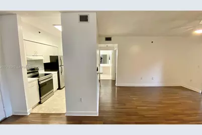 19901 E Country Club Dr #2103, Aventura, FL 33180 - Photo 3