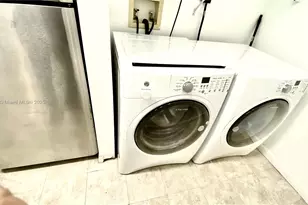 19901 E Country Club Dr, Aventura, FL 33180 - Photo 9