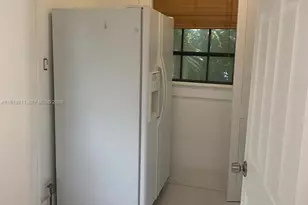 8900 NE 1st Ave, El Portal, FL 33138 - Photo 33