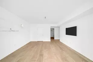 5875 Collins Ave, Miami Beach, FL 33140 - Photo 13