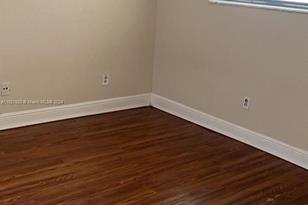 2000 NE 135th St, North Miami, FL 33181 - Photo 11