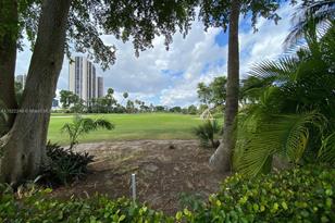 20440 NE 34th Ct - Photo 9