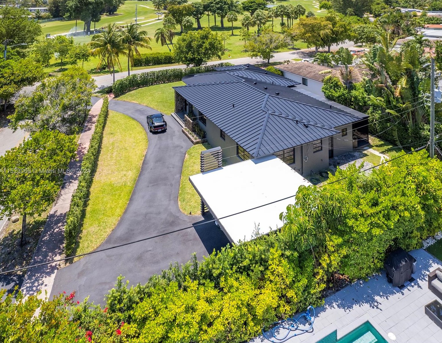 205 Fairway Dr, Miami FL exterior