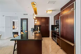 4391 Collins Ave, Miami Beach, FL 33140 - Photo 17