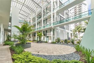 6000 Collins Ave, Miami Beach, FL 33140 - Photo 27