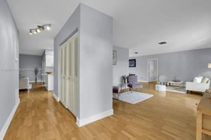 215 SE 1st Terrace - Photo 3