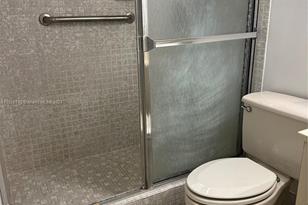 901 Colony Point Cir - Photo 15