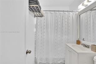 1220 NE 128th St, North Miami, FL 33161 - Photo 15