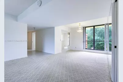 5188 Woodland Lakes Dr #337, Palm Beach Gardens, FL 33418 - Photo 7