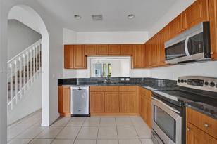 2733 SW 83rd Ave - Photo 3