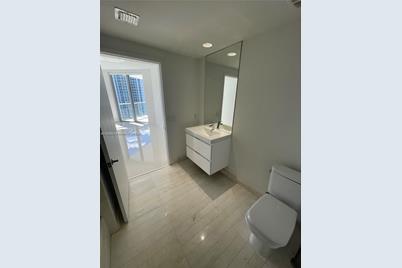 [Address not provided], North Miami Beach, FL 33160 - Photo 29