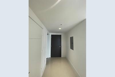 [Address not provided], North Miami Beach, FL 33160 - Photo 33