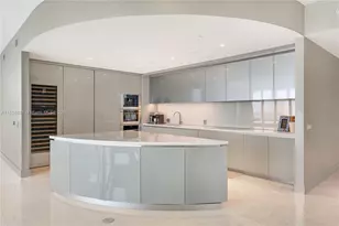 18975 Collins Ave, Sunny Isles Beach, FL 33160 - Photo 5