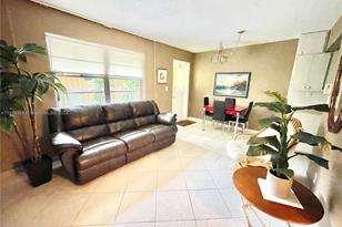 2145 Pierce St - Photo 3