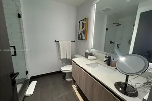 398 NE 5th St, Miami, FL 33132 - Photo 3