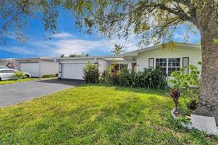 8460 Windsor Dr - Photo 3