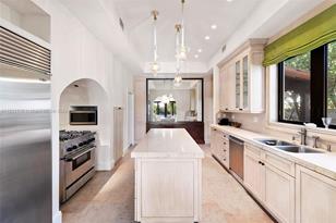 527 E Dilido Dr, Miami Beach, FL 33139 - Photo 27