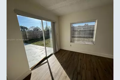11520 NW 31st Pl, Sunrise, FL 33323 - Photo 15