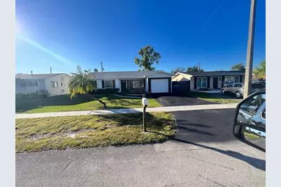 11520 NW 31st Pl, Sunrise, FL 33323 - Photo 3