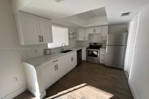 11520 NW 31st Pl, Sunrise, FL 33323 - Photo 5